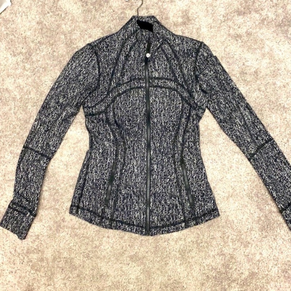 Lulu define jacket - Picture 2 of 2